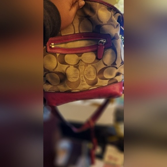 💝2/$30 Authentic Coach®️ Legacy Signature Crossbody Duffle 👜 - Picture 8 of 16